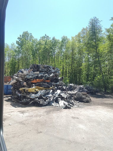 Aperçu des activités de la casse automobile SCHIED ENVIRONNEMENT RECYCLAGE située à VAL D'OINGT (69620)